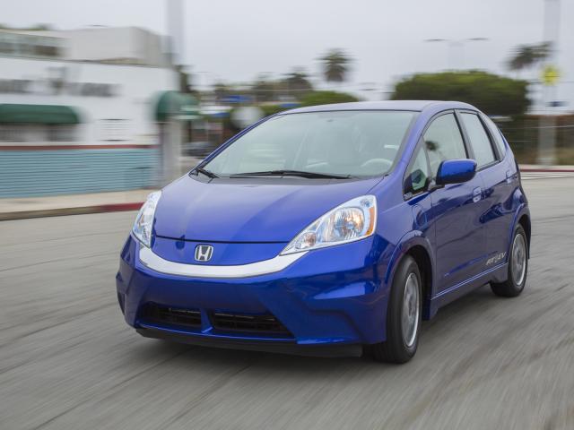 Newcarreleasedates.Com New 2018 Hybrids and Plug-ins ‘’2018 HONDA FIT EV HYBRID‘’ 2018 Hybrid/Electric Vehicle Buying Guide, Price, Photos, Reviews
