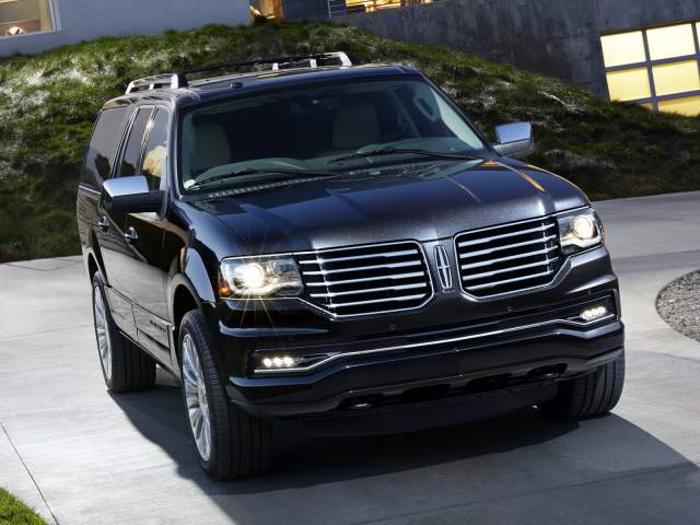 Newcarreleasedates.Com New 2018 Hybrids and Plug-ins ‘’2018 LINCOLN NAVIGATOR HYBRID‘’ 2018 Hybrid/Electric Vehicle Buying Guide, Price, Photos, Reviews