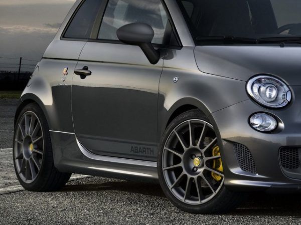 ABARTH 595 2018: PRICE, REVIEW AND PHOTOS