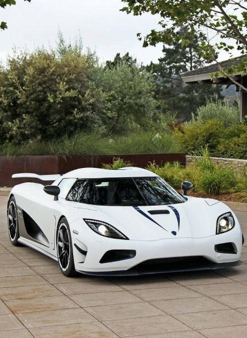 Nothing Can replace you! Koenigsegg Agera in White - Luxury Exotic Super Car