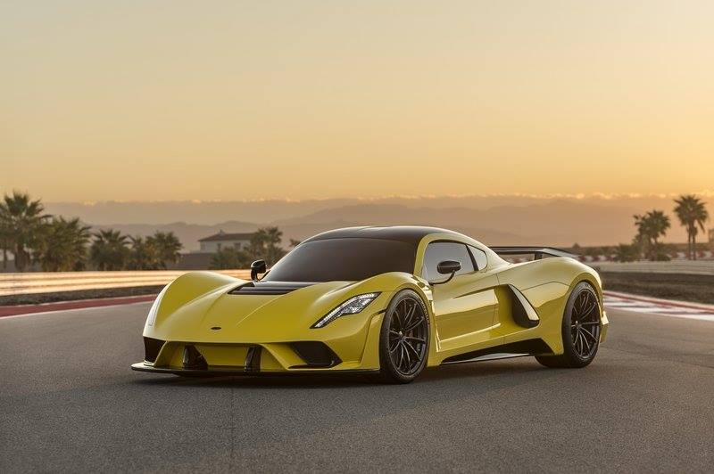 Chance favors only those who court her :  Hennessey Venom F5