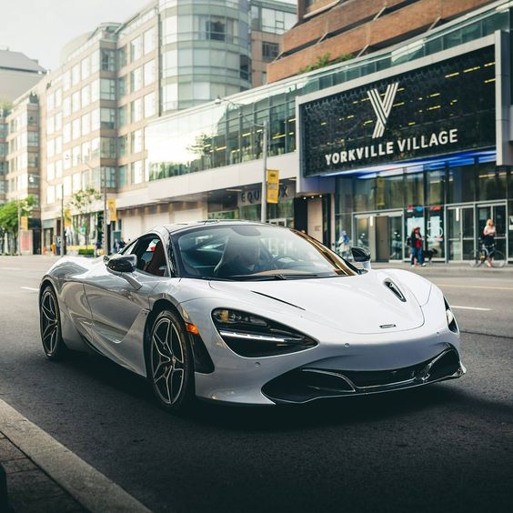 2019 McLaren 720S - 'Discover a sports car tailored to your taste'