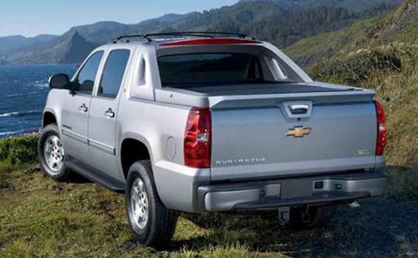 2017 Chevy Avalanche changes, 2017 Chevy Avalanche concept, 2017 Chevy Avalanche design, 2017 Chevy Avalanche pictures, 2017 Chevy Avalanche price, 2017 Chevy Avalanche redesign, 2017 Chevy Avalanche release, 2017 Chevy Avalanche review, Chevrolet, Engine, Interior, Specs