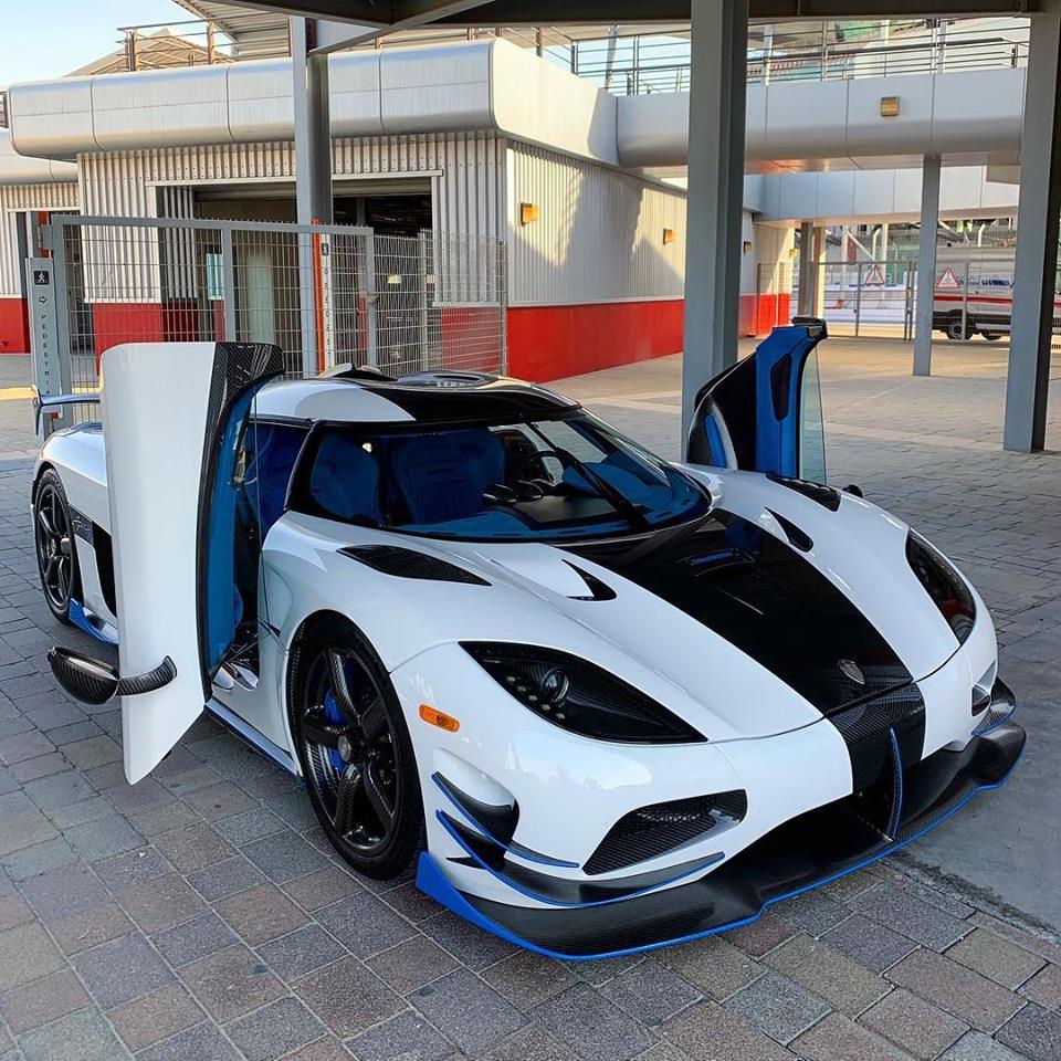 “A goal is a dream with a deadline.” - Koenigsegg Agera Rs1
