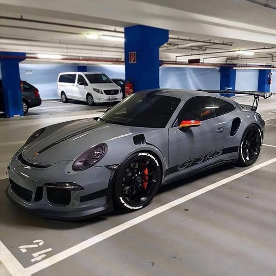 To love oneself is the beginning of a life-long romance Porsche GT3 RS