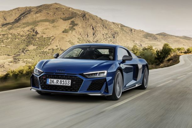 Audi R8 (2019). Info and official photos of the restyled version