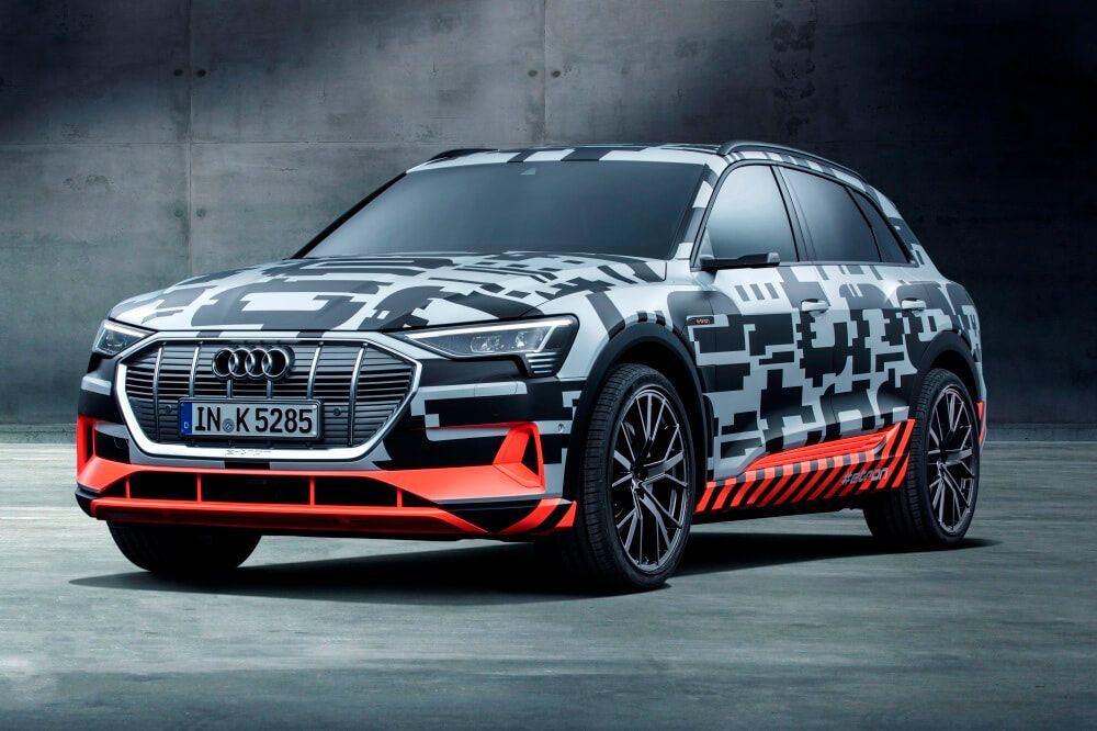 Audi e-tron prototype: advance of the first electric model