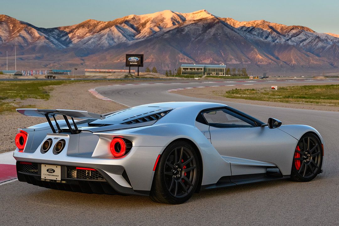 MUST SEE - 2019 Ford GT - Car of all Cars WOW